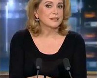 Catherine Deveuve fait de la pub clandestine