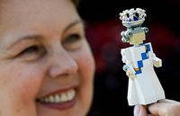 lego-queen-thumb-550x357.jpg