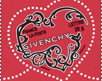 Givenchy signe la collection coeur de La Poste