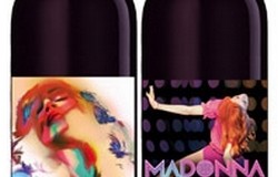 Madonna se paye une bouteille