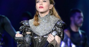 Madonna aime Swarovski et ça se voit